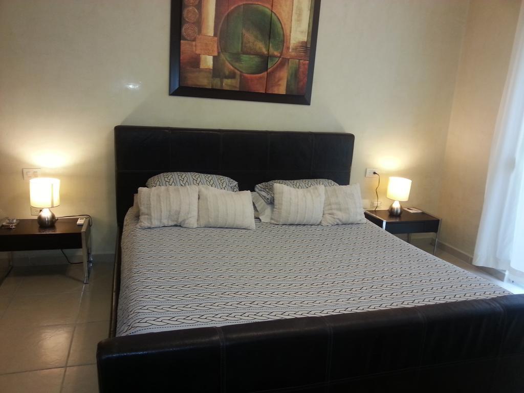 Vida Nueva Bed&Breakfast Peregrina Плая дел Кармен Екстериор снимка