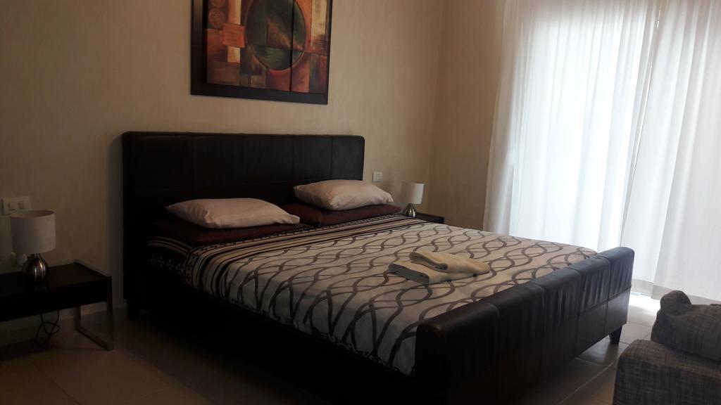 Vida Nueva Bed&Breakfast Peregrina Плая дел Кармен Екстериор снимка