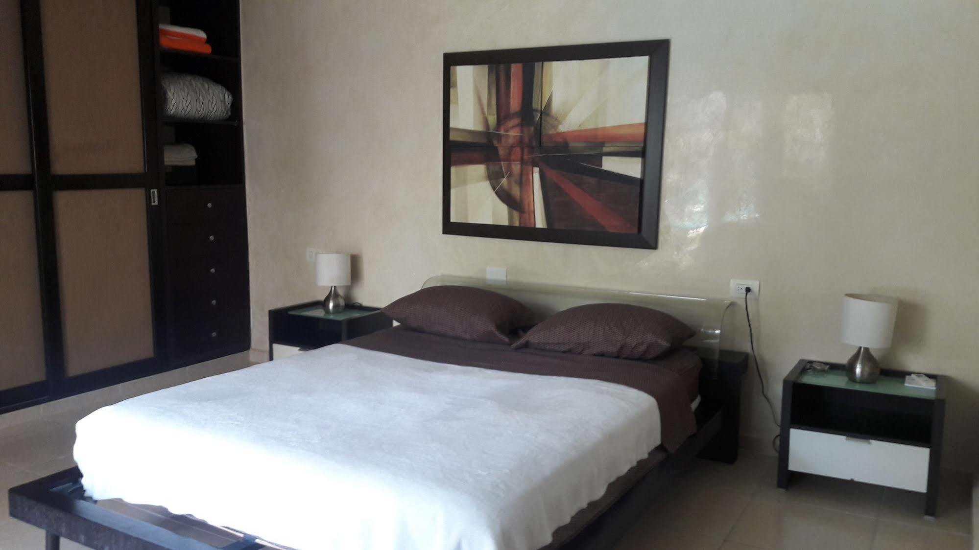 Vida Nueva Bed&Breakfast Peregrina Плая дел Кармен Екстериор снимка