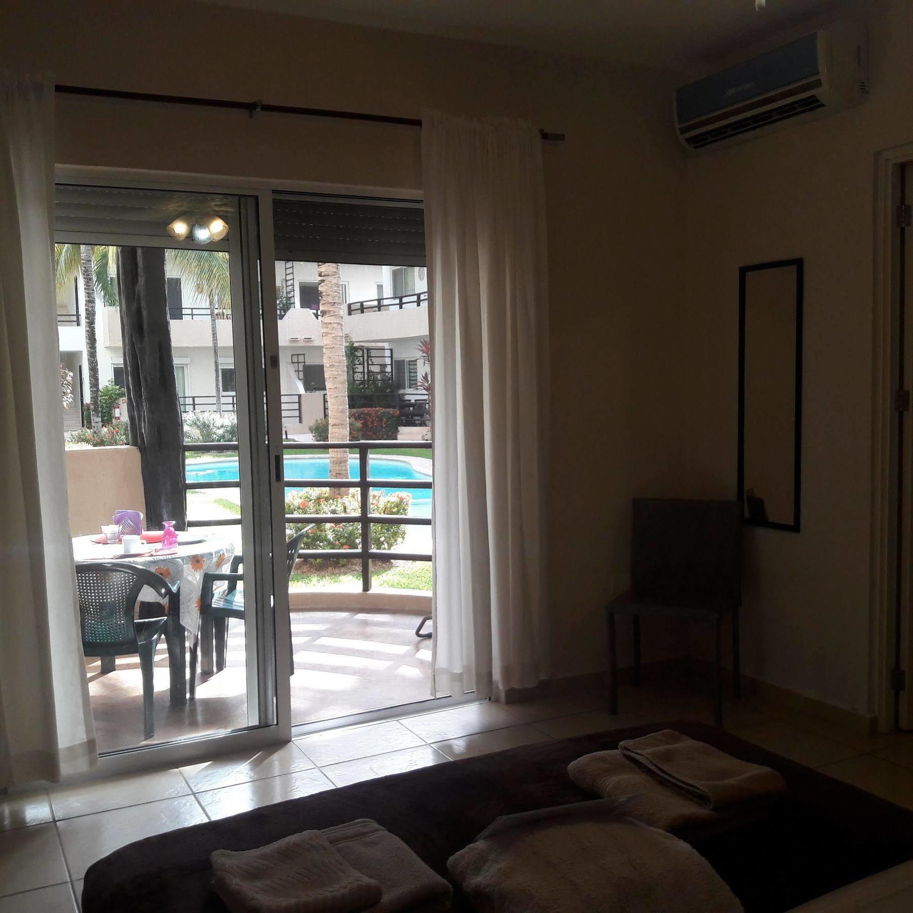 Vida Nueva Bed&Breakfast Peregrina Плая дел Кармен Екстериор снимка